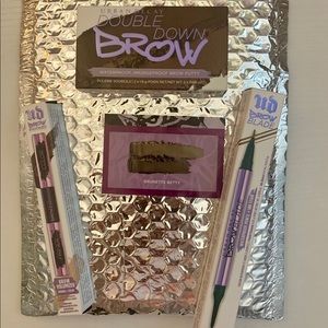 Urban Decay Street Style Brow Set - BRUNETTE BETTY